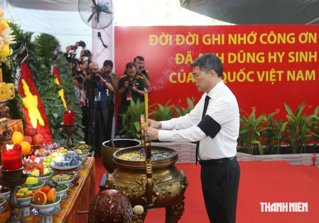 731-hai-cot-liet-si-duoc-tro-ve-noi-an-nghi-hanh-trinh-tri-an_nguoiphattu_com a6.jpg